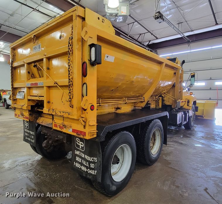 image for item LV9353 2001 GMC C8500  dump truck