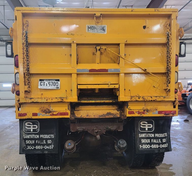 image for item LV9353 2001 GMC C8500  dump truck