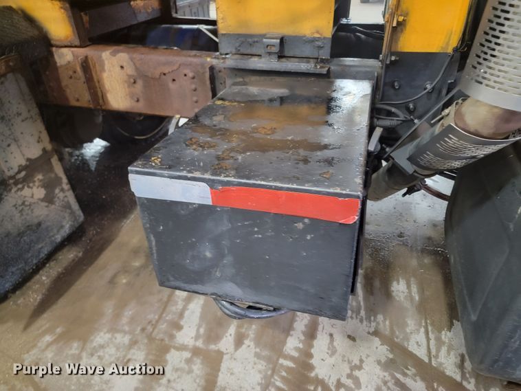 image for item LV9353 2001 GMC C8500  dump truck