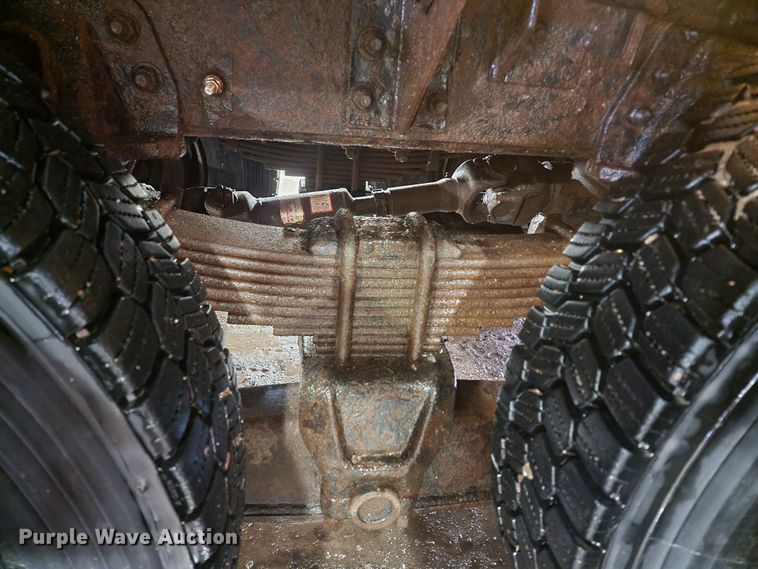 image for item LV9353 2001 GMC C8500  dump truck