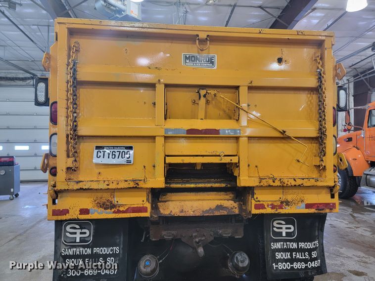 image for item LV9353 2001 GMC C8500  dump truck