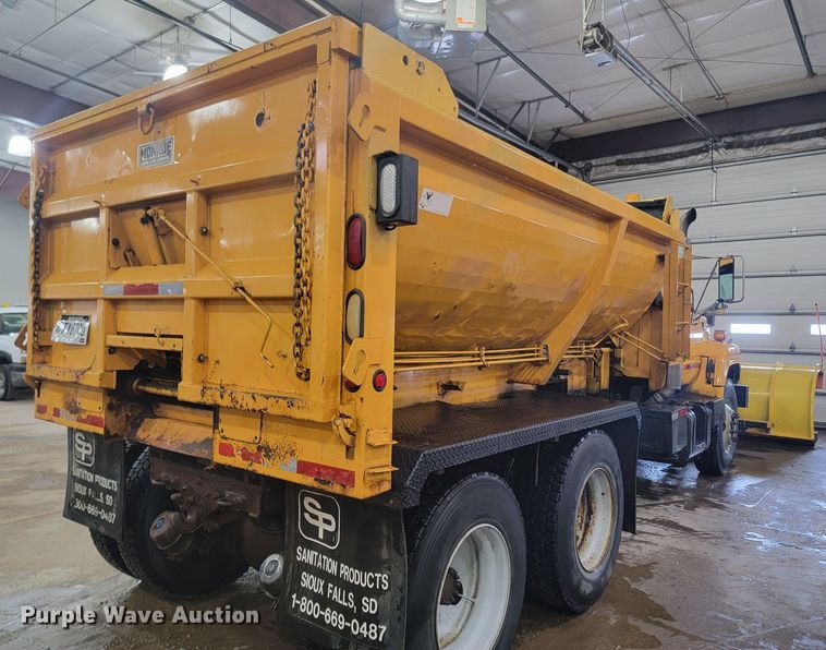 image for item LV9353 2001 GMC C8500  dump truck