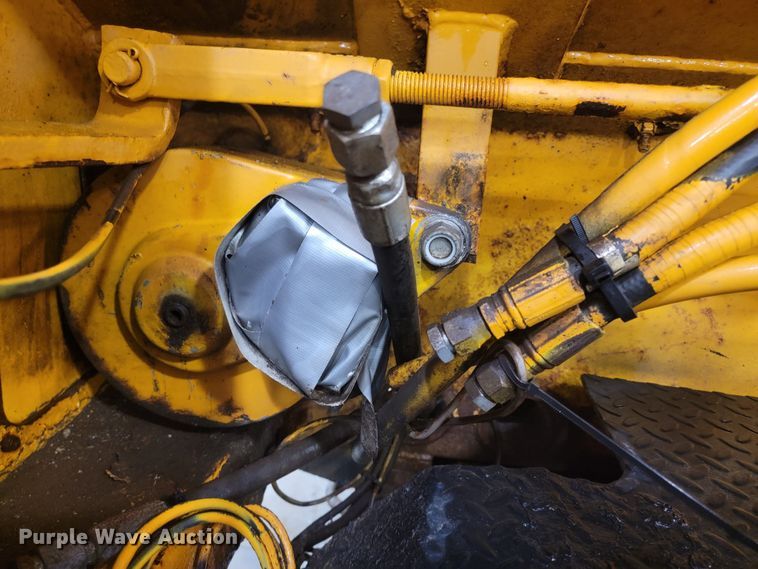 image for item LV9353 2001 GMC C8500  dump truck