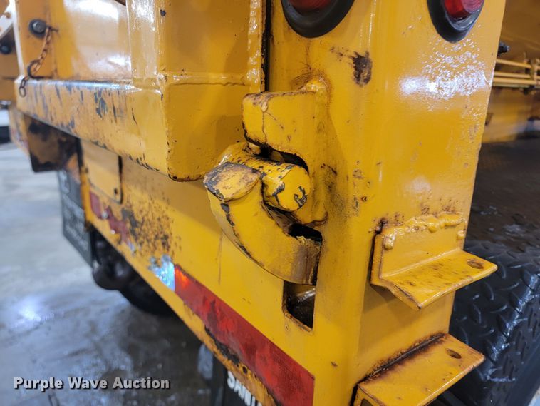 image for item LV9353 2001 GMC C8500  dump truck