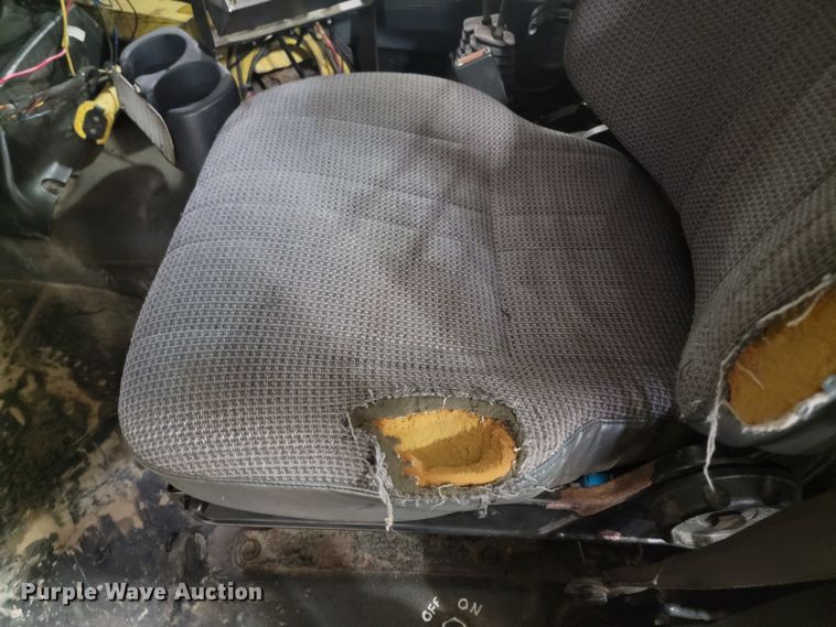 image for item LV9353 2001 GMC C8500  dump truck