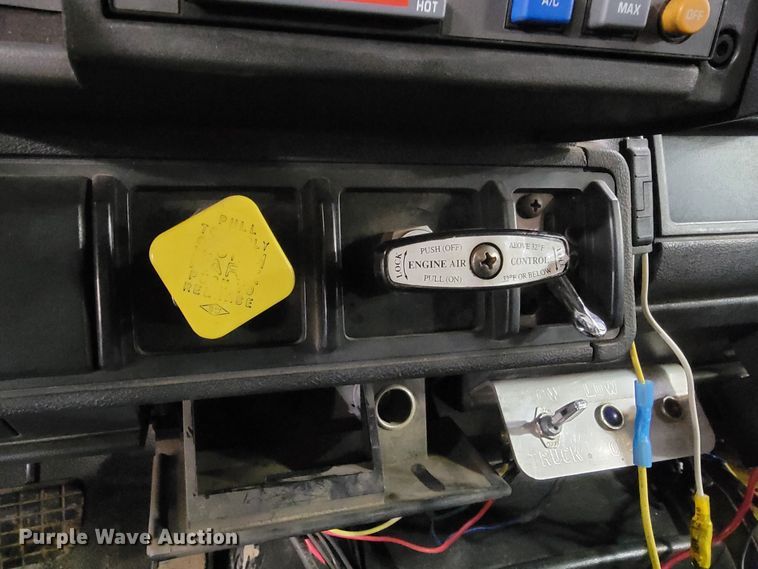 image for item LV9353 2001 GMC C8500  dump truck