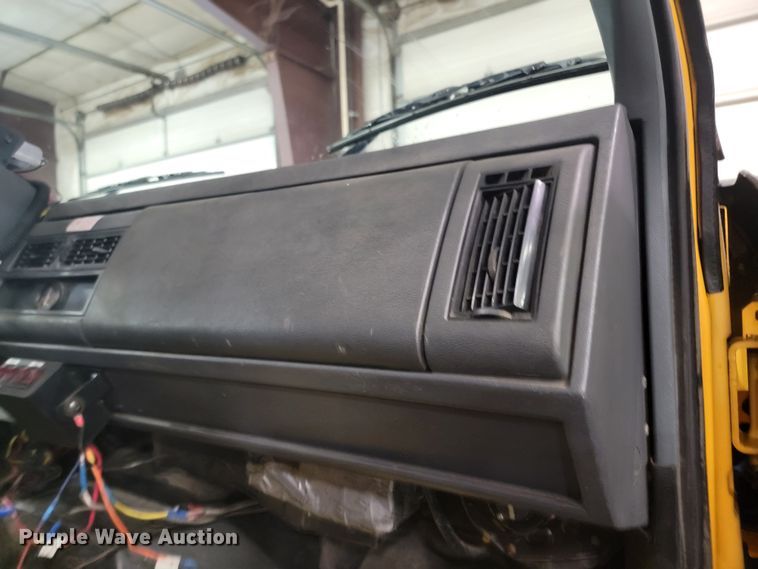 image for item LV9353 2001 GMC C8500  dump truck