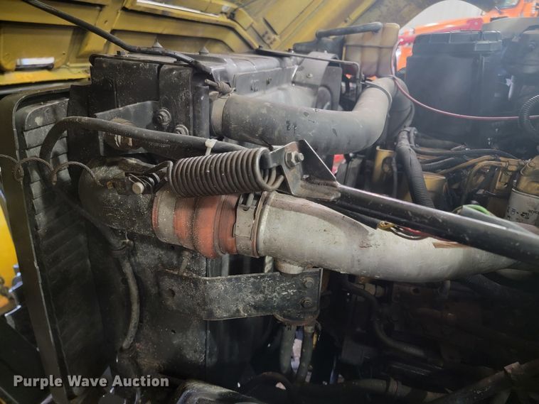 image for item LV9353 2001 GMC C8500  dump truck