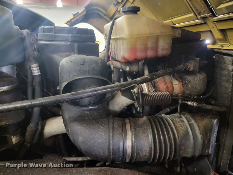 image for item LV9353 2001 GMC C8500  dump truck