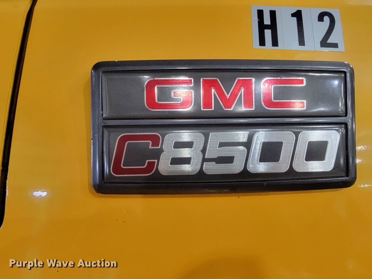 image for item LV9353 2001 GMC C8500  dump truck