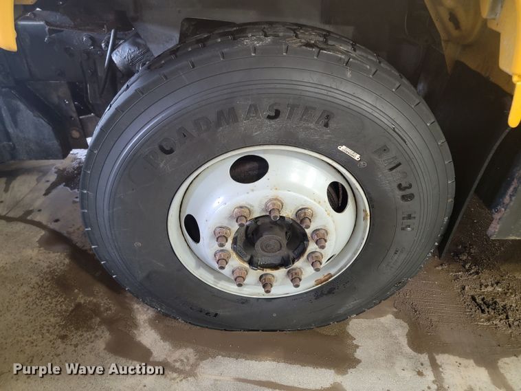 image for item LV9353 2001 GMC C8500  dump truck