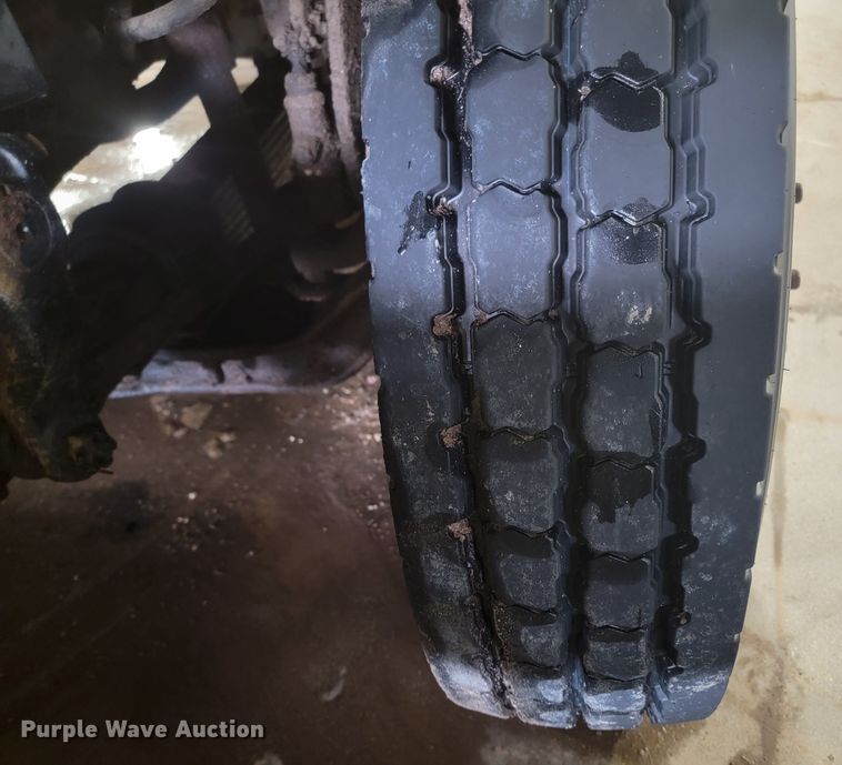 image for item LV9353 2001 GMC C8500  dump truck