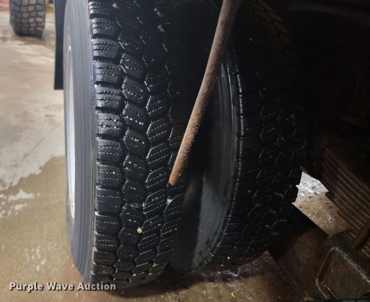 image for item LV9353 2001 GMC C8500  dump truck