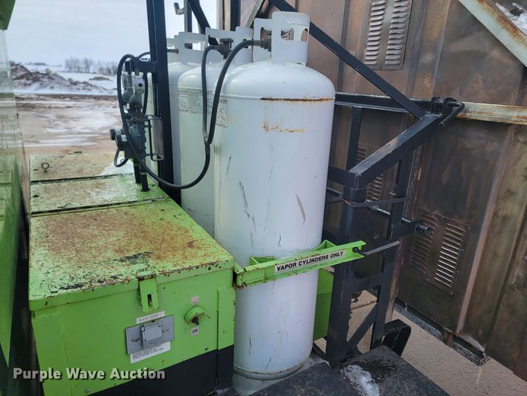 image for item LV9354 2005 Raytech Mini Combo  infrared asphalt heater trailer