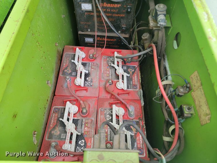 image for item LV9354 2005 Raytech Mini Combo  infrared asphalt heater trailer