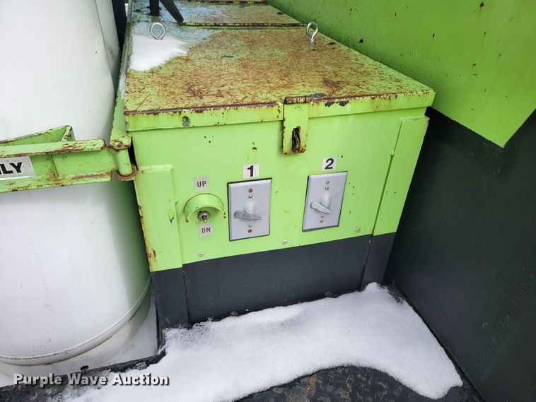 image for item LV9354 2005 Raytech Mini Combo  infrared asphalt heater trailer