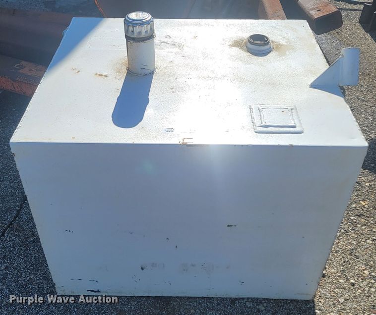 image for item LV9358 Fuel tank