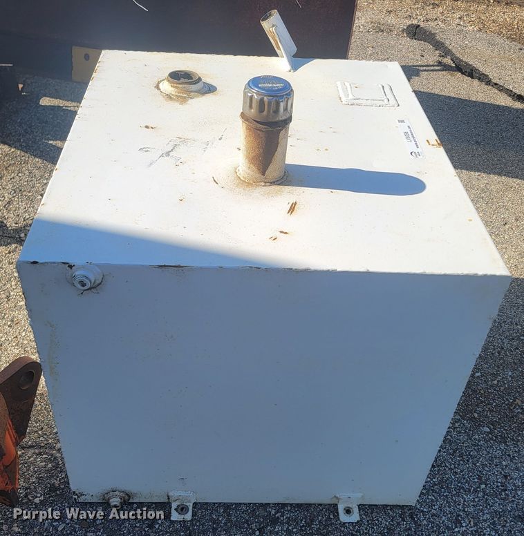 image for item LV9358 Fuel tank