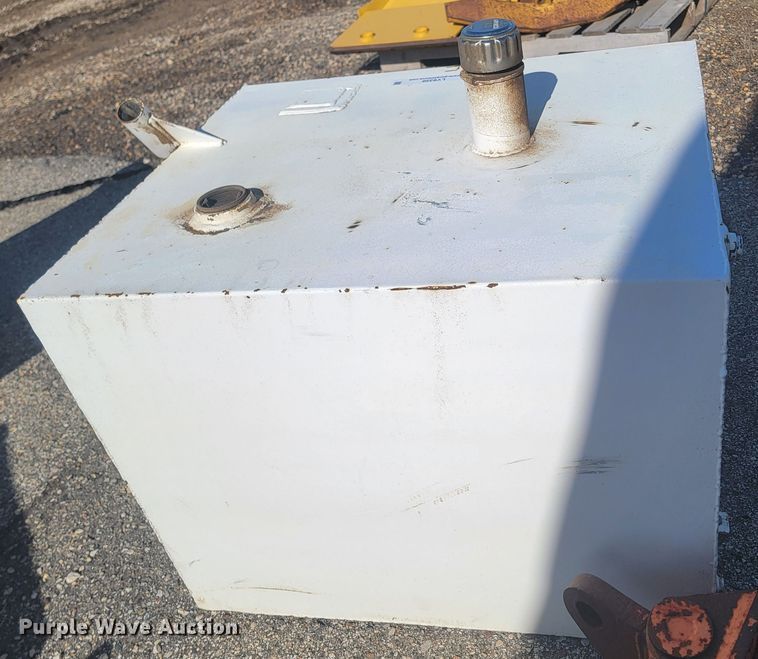 image for item LV9358 Fuel tank
