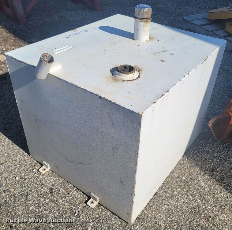 image for item LV9358 Fuel tank