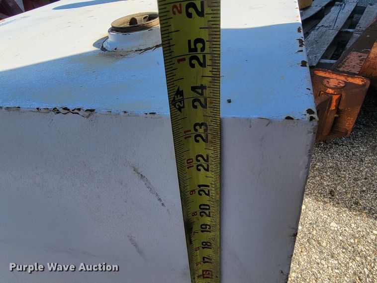 image for item LV9358 Fuel tank