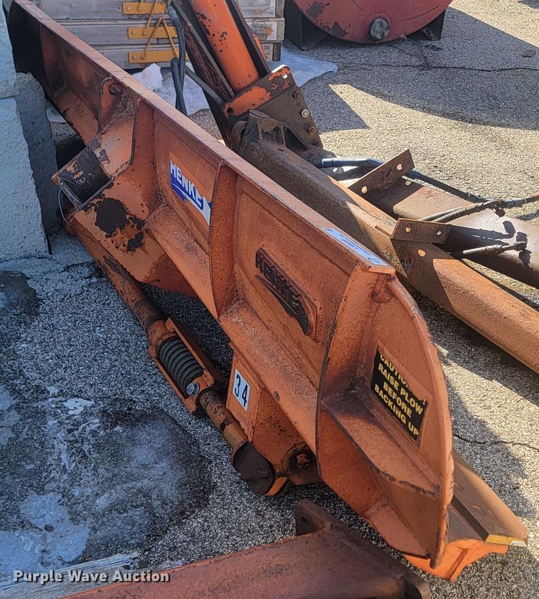 image for item LV9359 Heinke 9'W snow plow