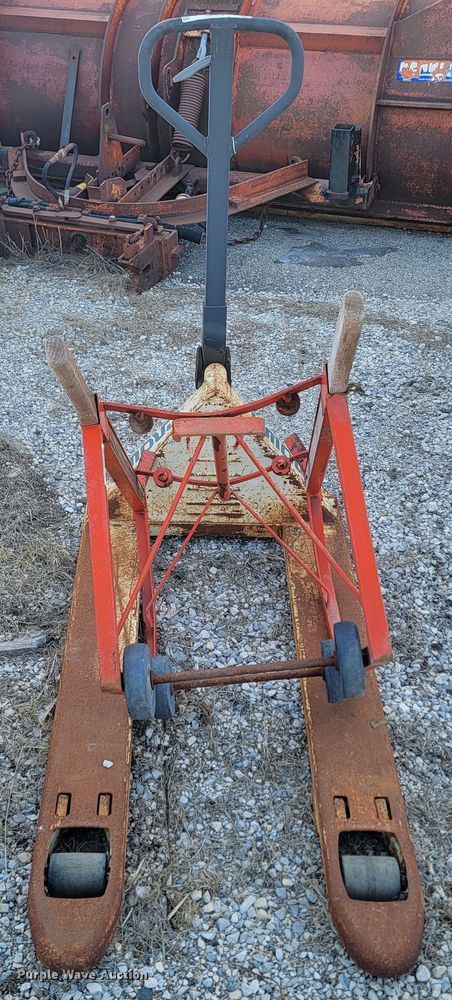 image for item LV9361 Tools