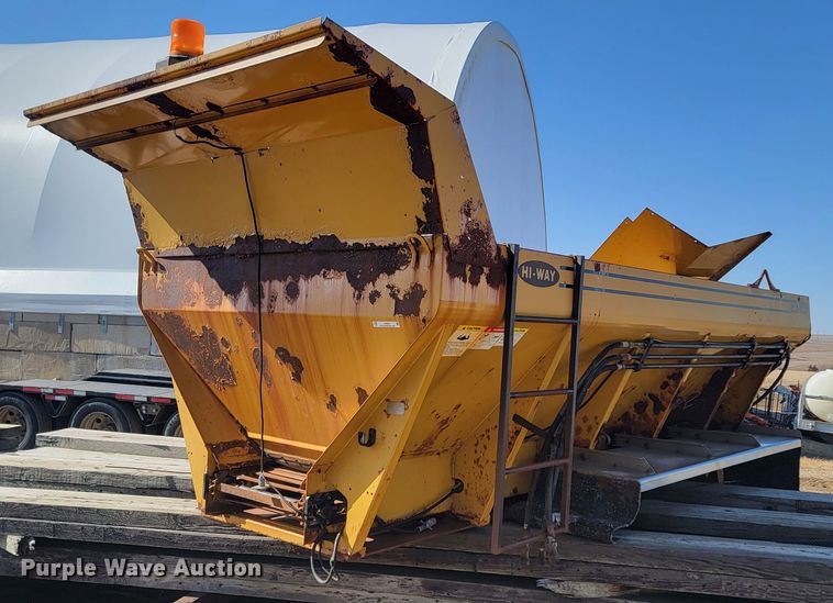 image for item LV9363 Hi-way E3020  spreader