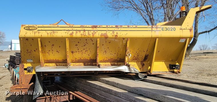 image for item LV9363 Hi-way E3020  spreader