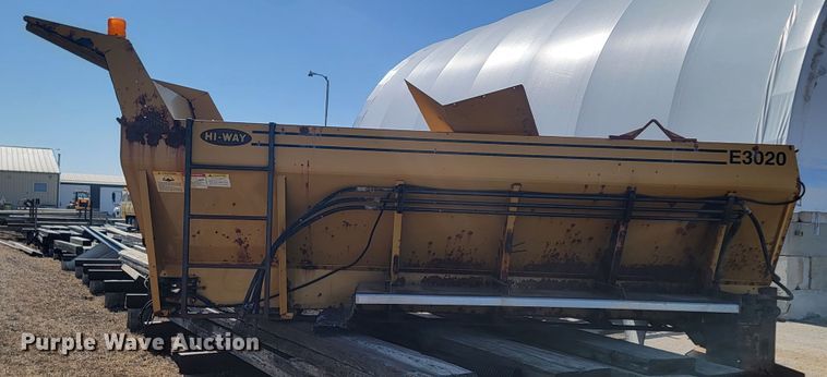 image for item LV9363 Hi-way E3020  spreader