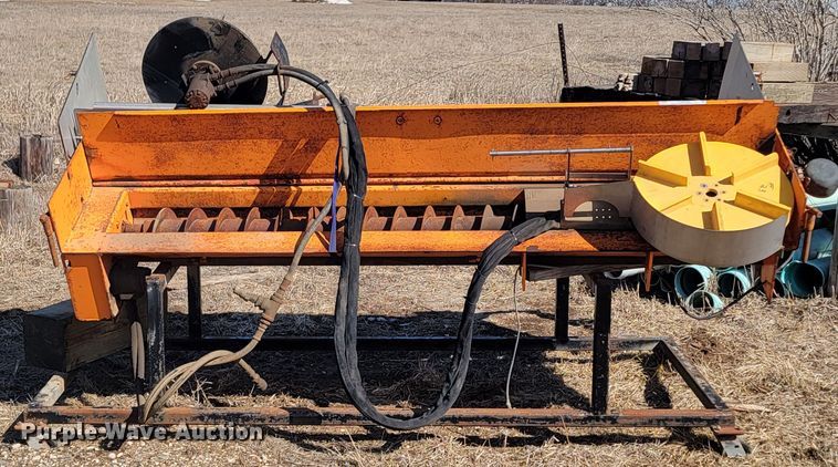 image for item LV9364 (2) spreaders