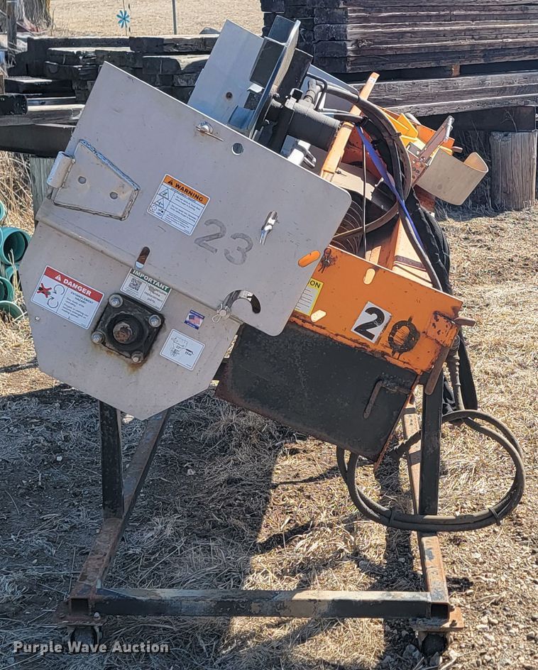 image for item LV9364 (2) spreaders