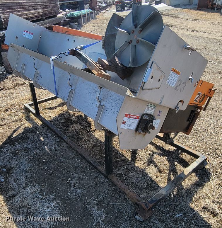 image for item LV9364 (2) spreaders