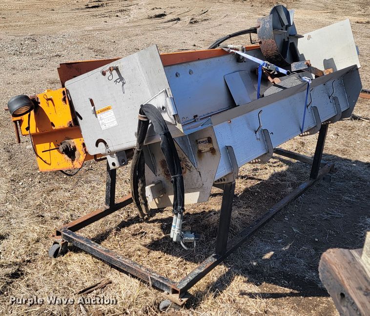 image for item LV9364 (2) spreaders