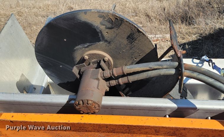 image for item LV9364 (2) spreaders