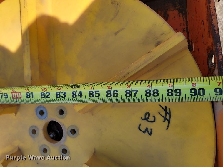 image for item LV9364 (2) spreaders