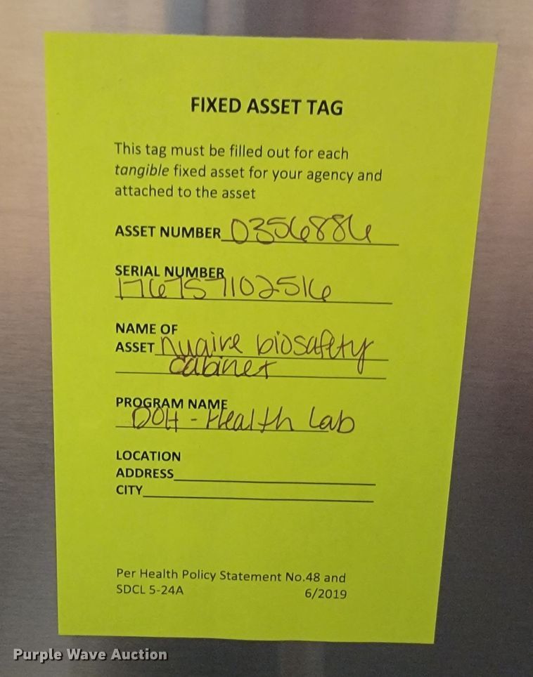 image for item LV9369 Nuarie  biosafety cabinet