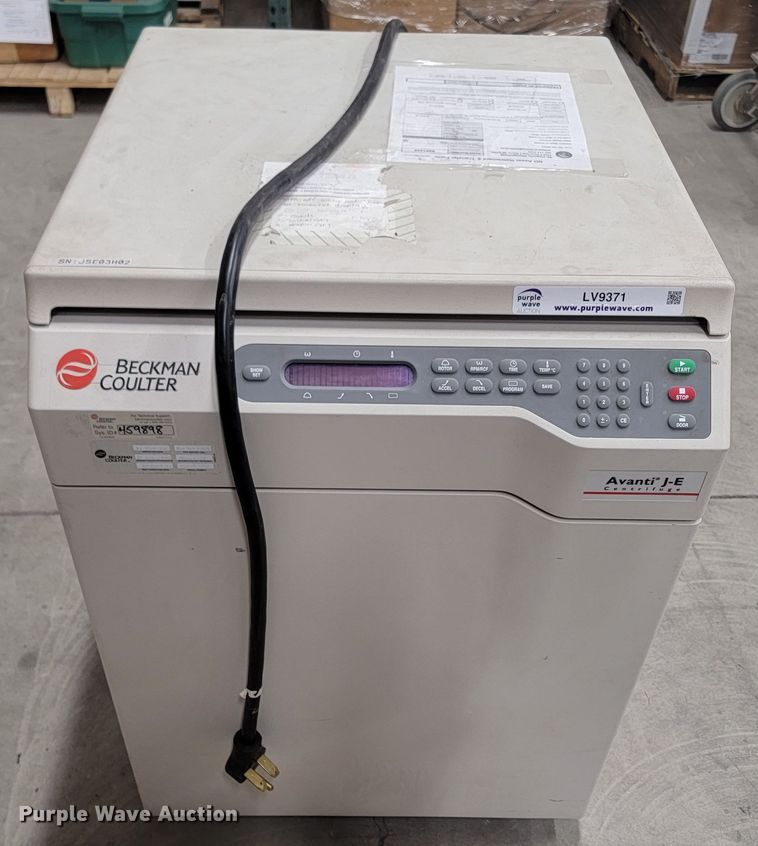 image for item LV9371 Beckman Coulter Avanti J-E  centrifuge