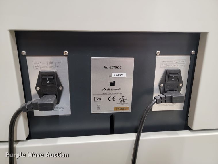 image for item LV9372 Siemens V-twin Analyzer XL Series  drug testing system