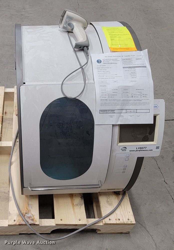 image for item LV9377 Roche Magna Pure Compact  nucleic acid purifier