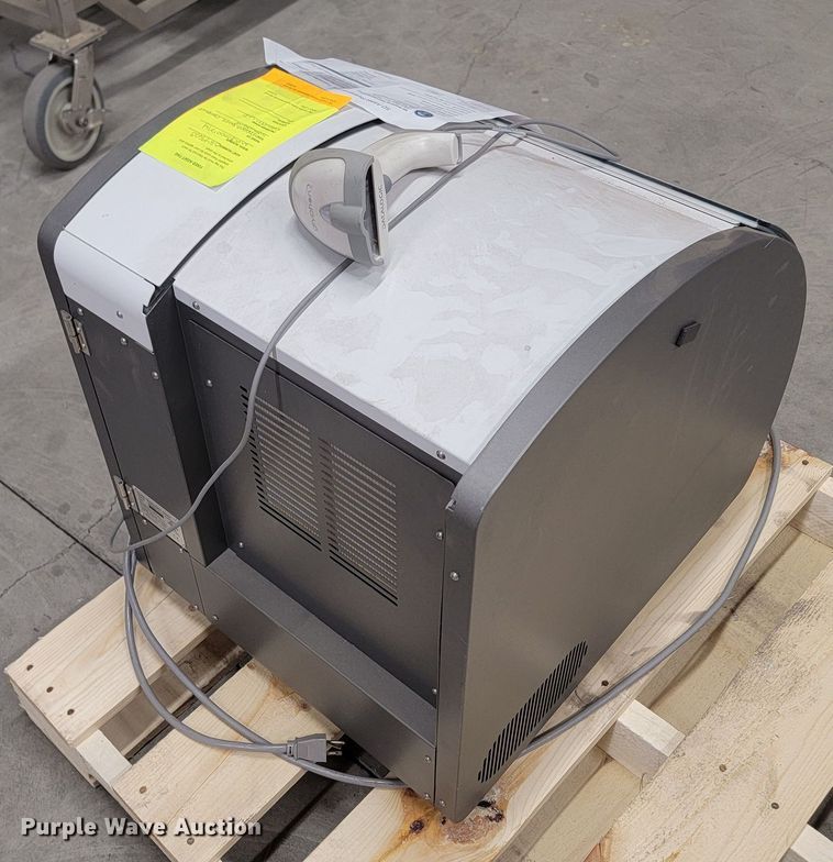 image for item LV9377 Roche Magna Pure Compact  nucleic acid purifier