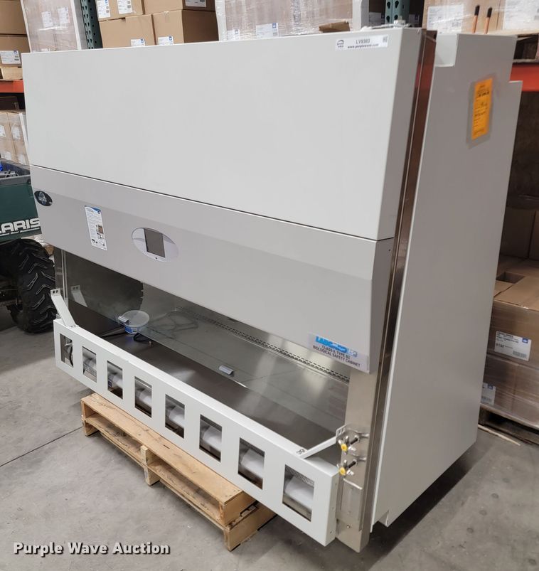 image for item LV9383 Nuaire NU-565-600  biological safety cabinet