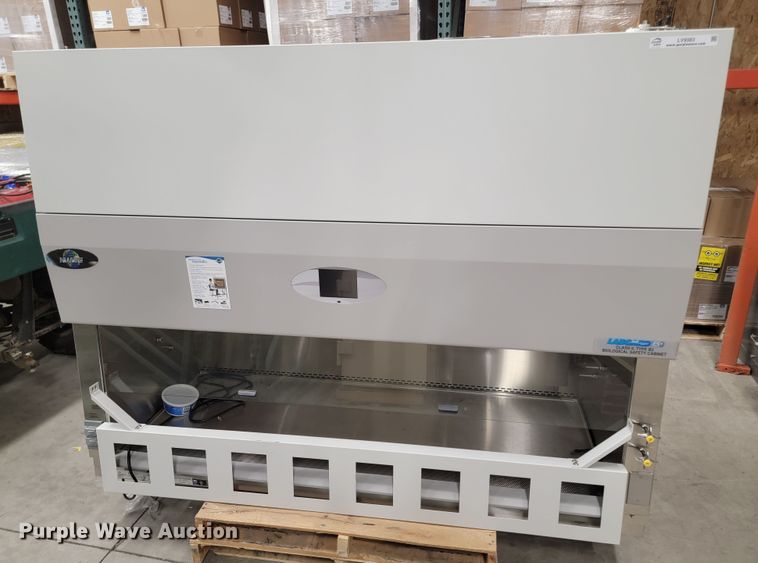 image for item LV9383 Nuaire NU-565-600  biological safety cabinet
