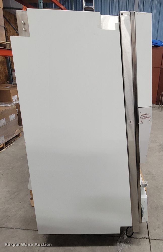 image for item LV9383 Nuaire NU-565-600  biological safety cabinet
