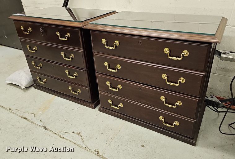 image for item MC9718 Office furniture