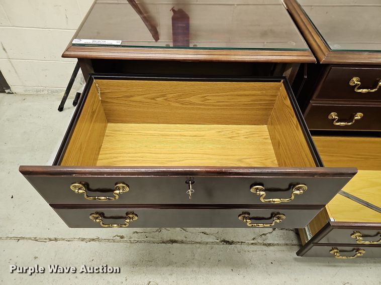 image for item MC9718 Office furniture