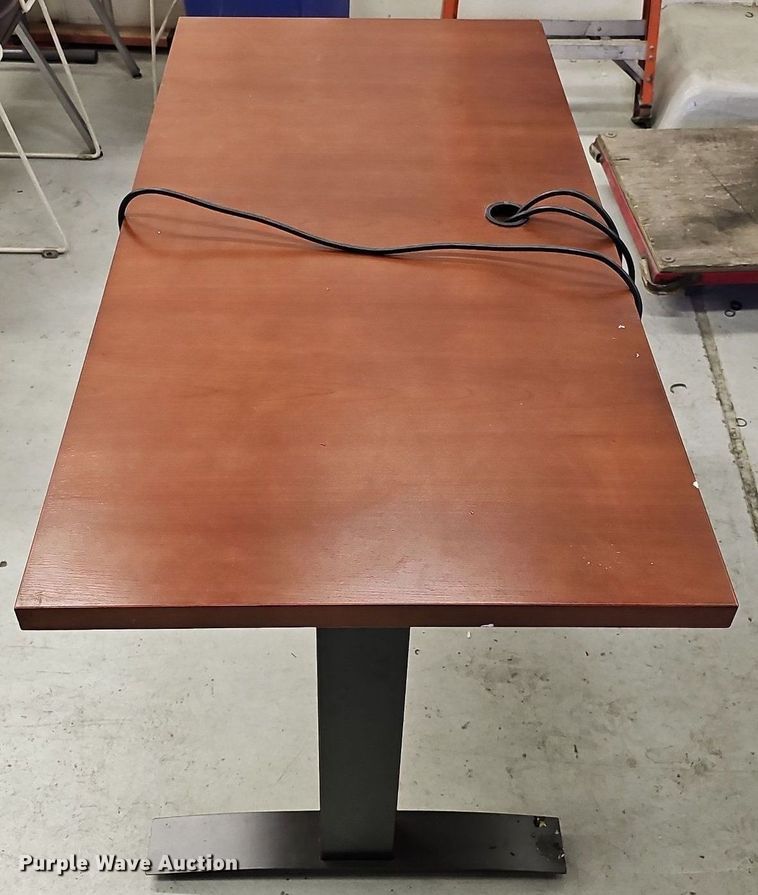 image for item MC9718 Office furniture