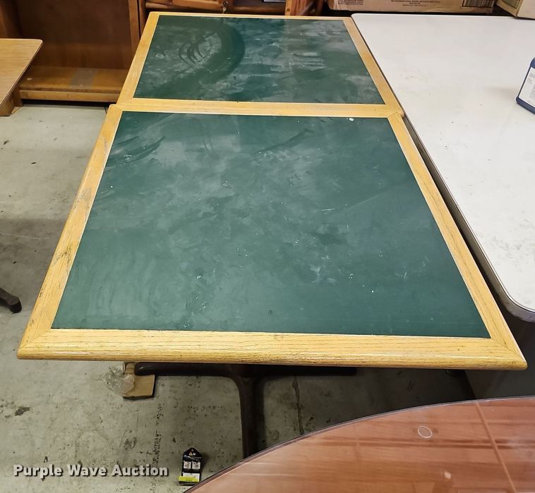 image for item MC9718 Office furniture