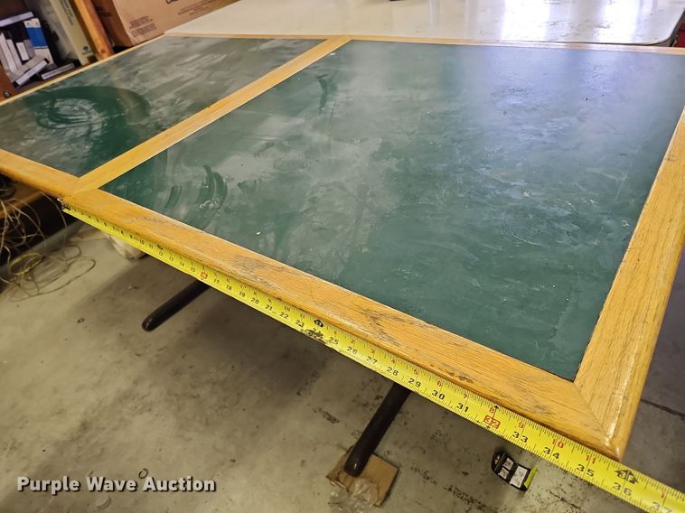 image for item MC9718 Office furniture