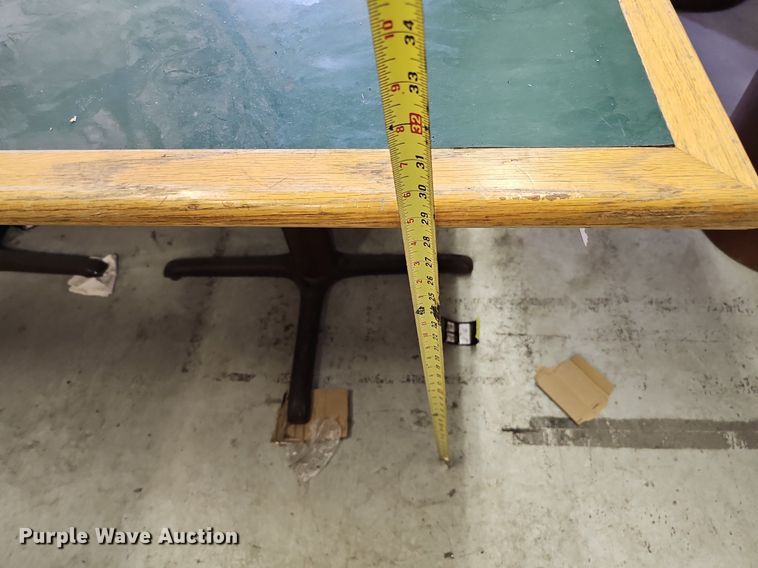 image for item MC9718 Office furniture